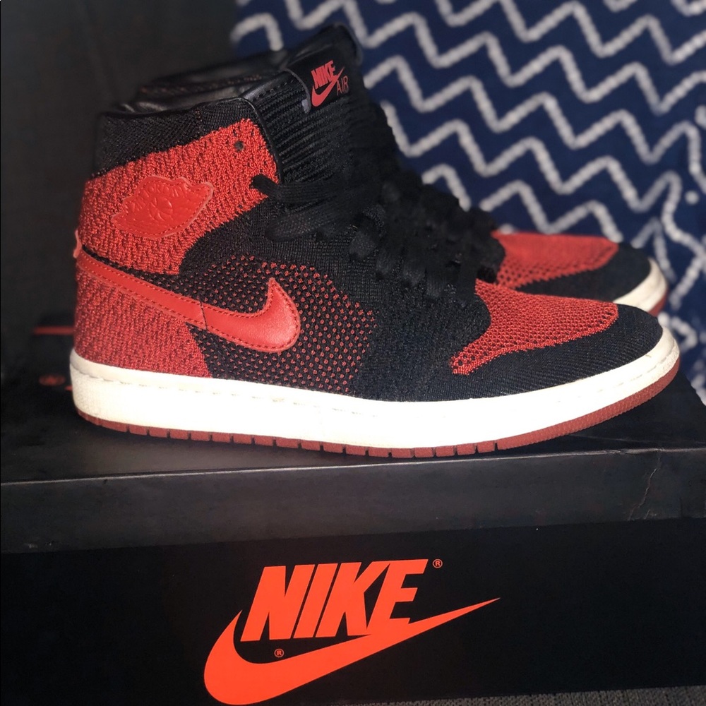 Air Jordan Retro 1 Flyknit Shoes